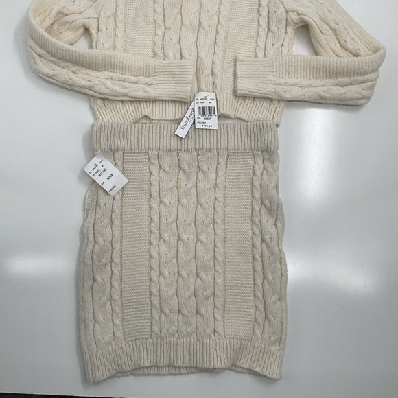 Xtraordinary 2 Piece Long Sleeve Turtle Neck Chunky Knit Sweater & Skirt… - Picture 6 of 16